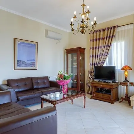 Villa Lassi Sleeps 7 Pool Air Con Wifi Lassi (Kefalonia)